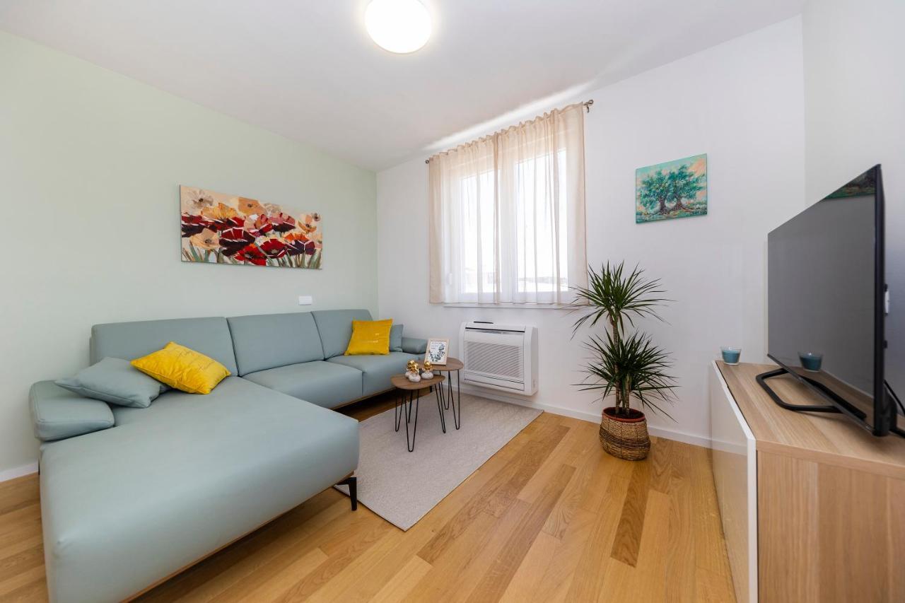 Deluxe Apartment Zara Ngoại thất bức ảnh